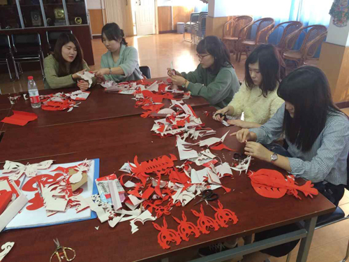 青春無界，藝術(shù)相通——記日越青年文化交流團訪?；顒? />
</a>
<span><a href=